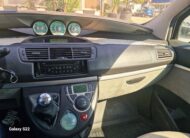 2004 CITROEN C8
