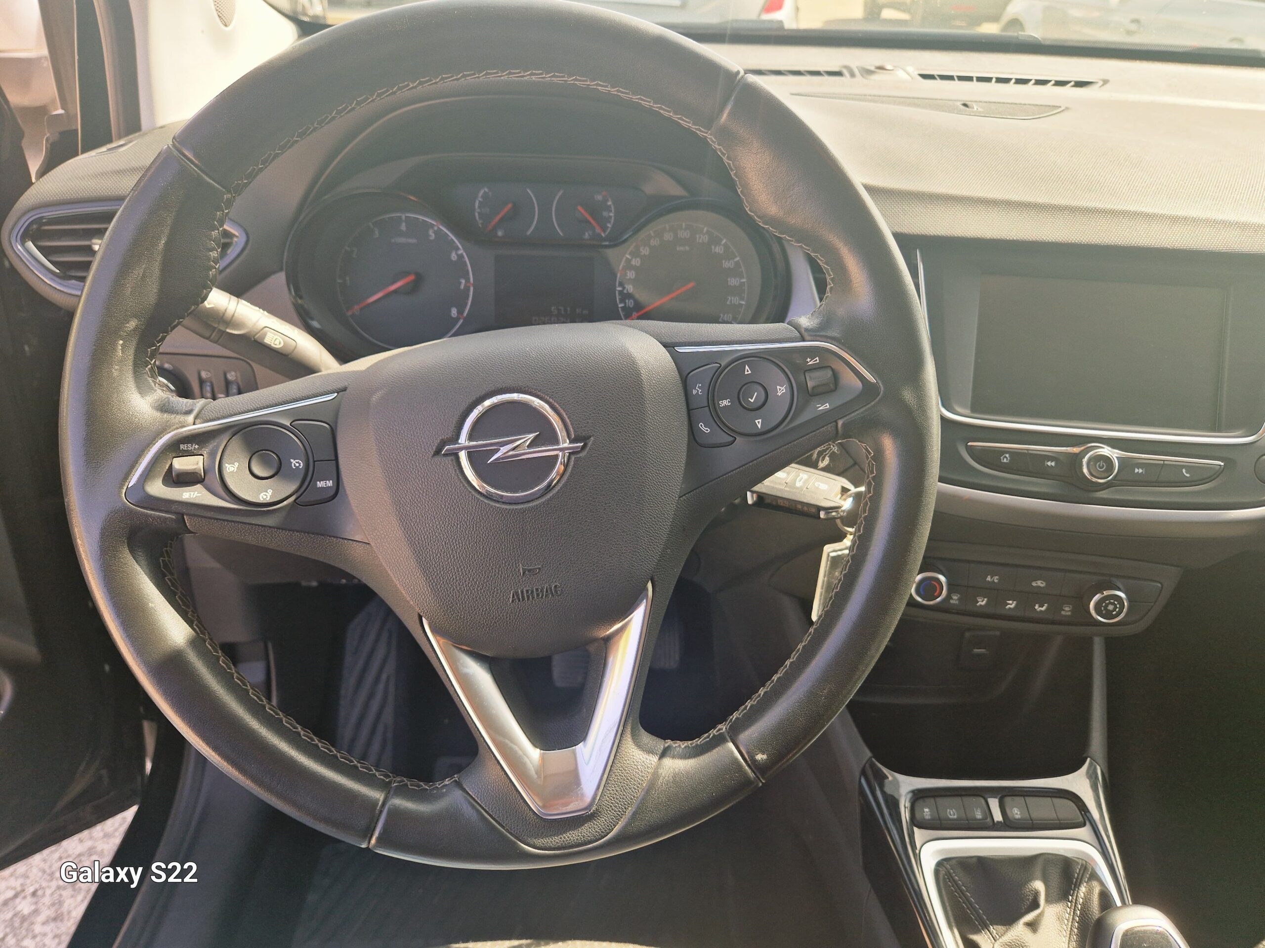 CROSSLAND 1.2 83cv BLITIZ Edition MT5